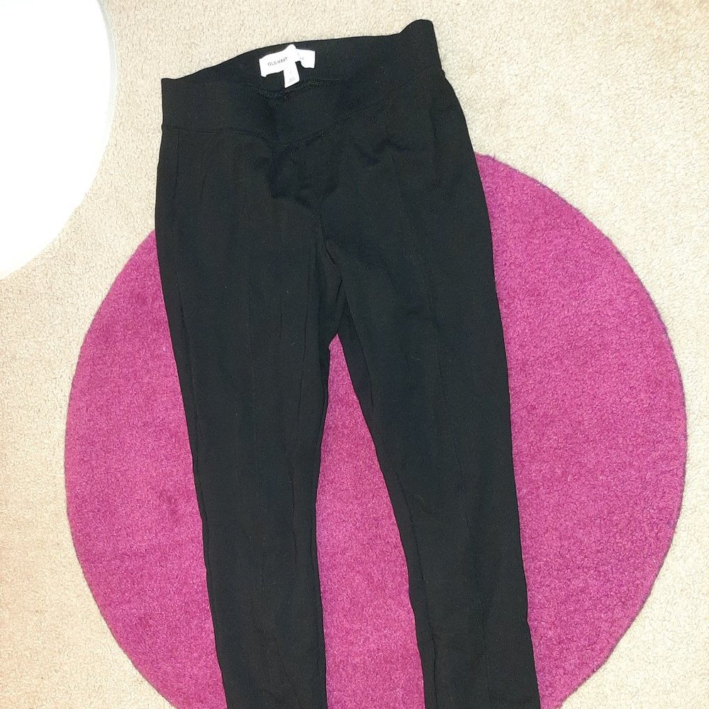 Black Leggings/tight pants